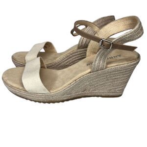 Anne Klein NWOB Beige Espadrille Ankle Strap Summer Shoes Wedge Sandals 11M